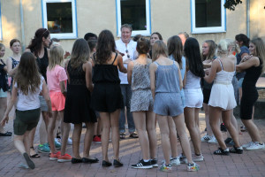 Schüler und Lehrer hatten gemeinsam viel Spaß beim Tanzen.